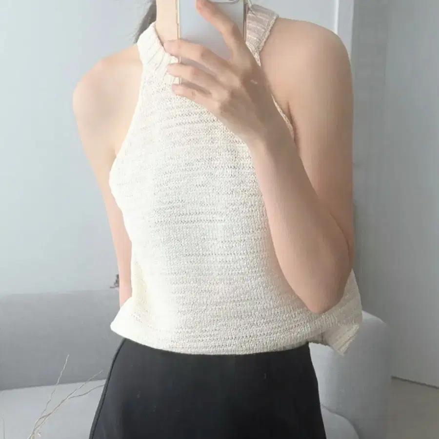 모노하 코튼 홀터 니트탑 cotton halter knit top