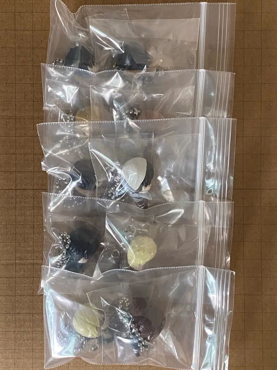 [일괄] 진격의 거인 대롱가챠 키링 1탄+2탄 10종