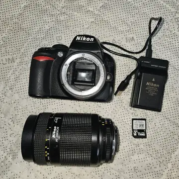 ニコン D3100 DSLRカメラレンズ充電器SDカード付き