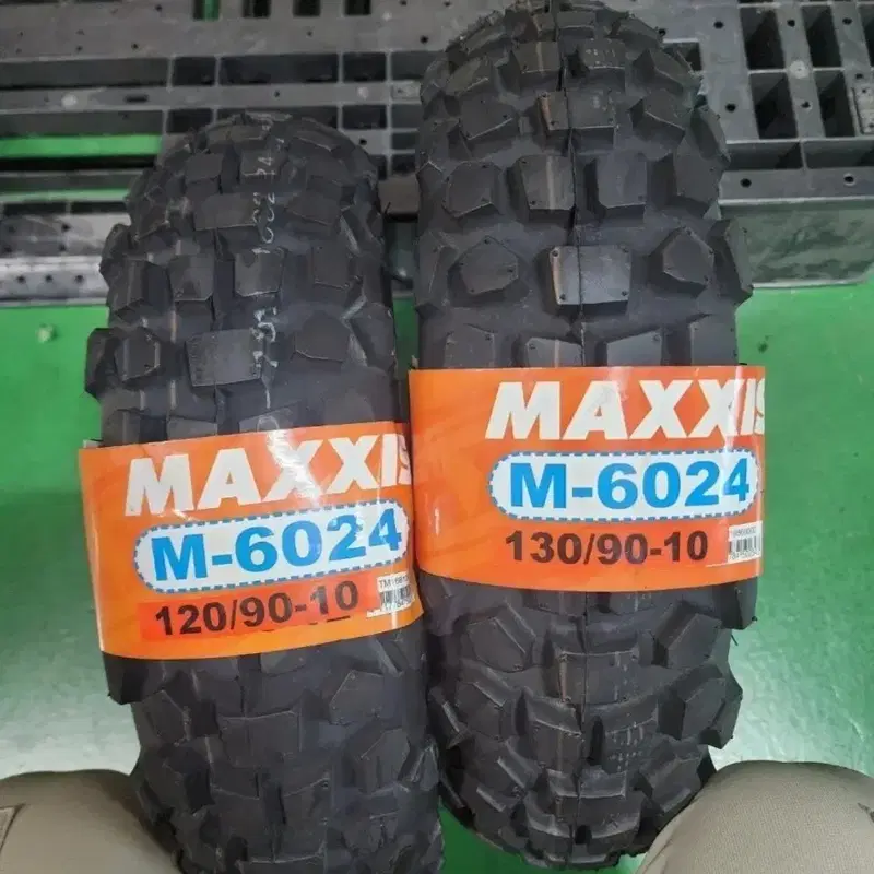 신품 맥시스 M6024 미니바이크 타이어