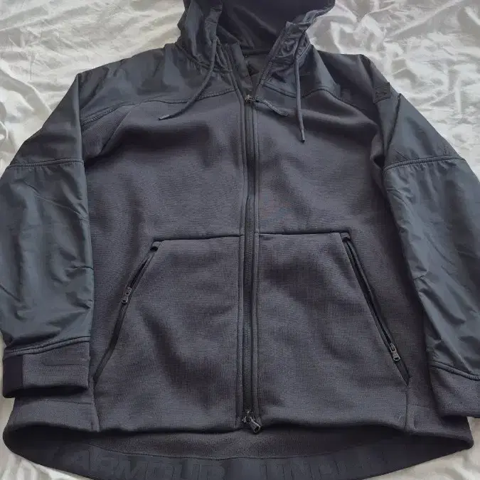 언더아머(UNDER ARMOUR) 후드집업 / XL(105)
