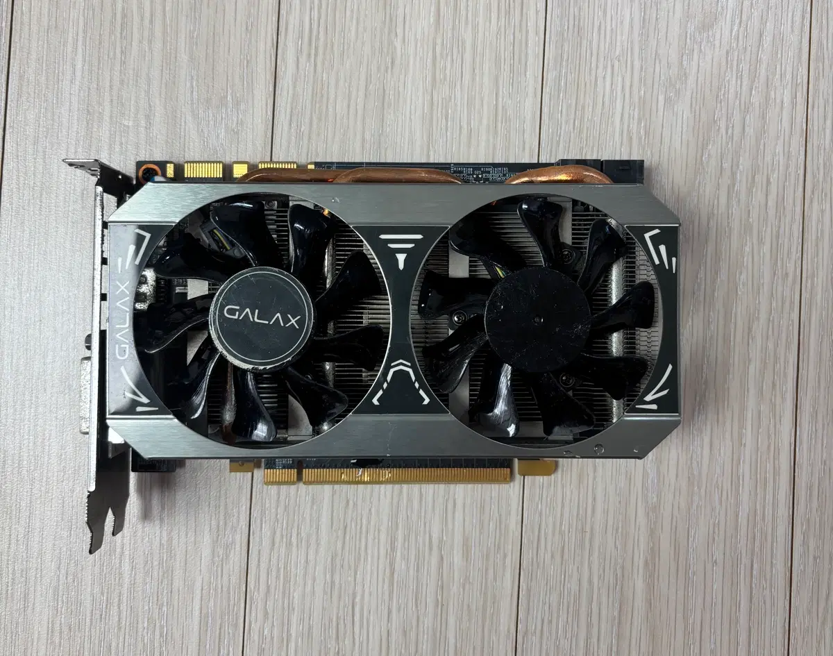 GALAX GeForce GTX970 4GB GAMER 그래픽카드 팔아요.