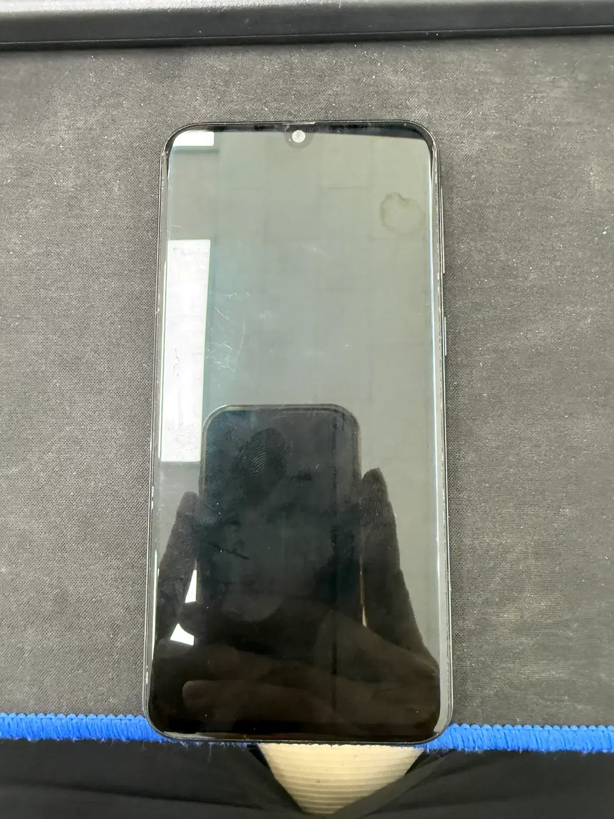 갤럭시 A40 블랙 64GB