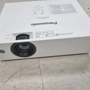 パナソニックホールディングス PT-LB356プロジェクター