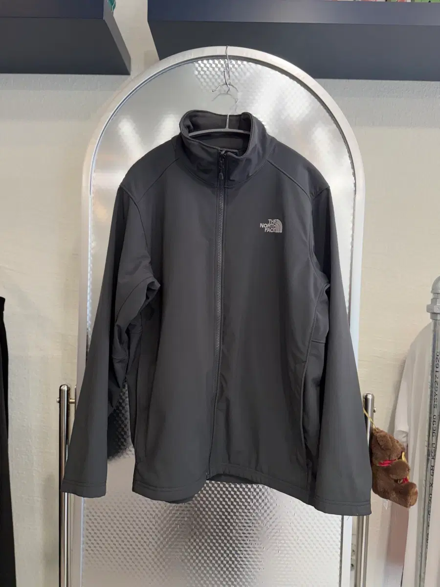 노스페이스 에이펙스 바이오닉 소프트쉘 자켓 블랙 M