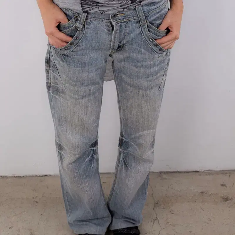 NICOLE CLUB FOR MEN 플레어 데님 팬츠