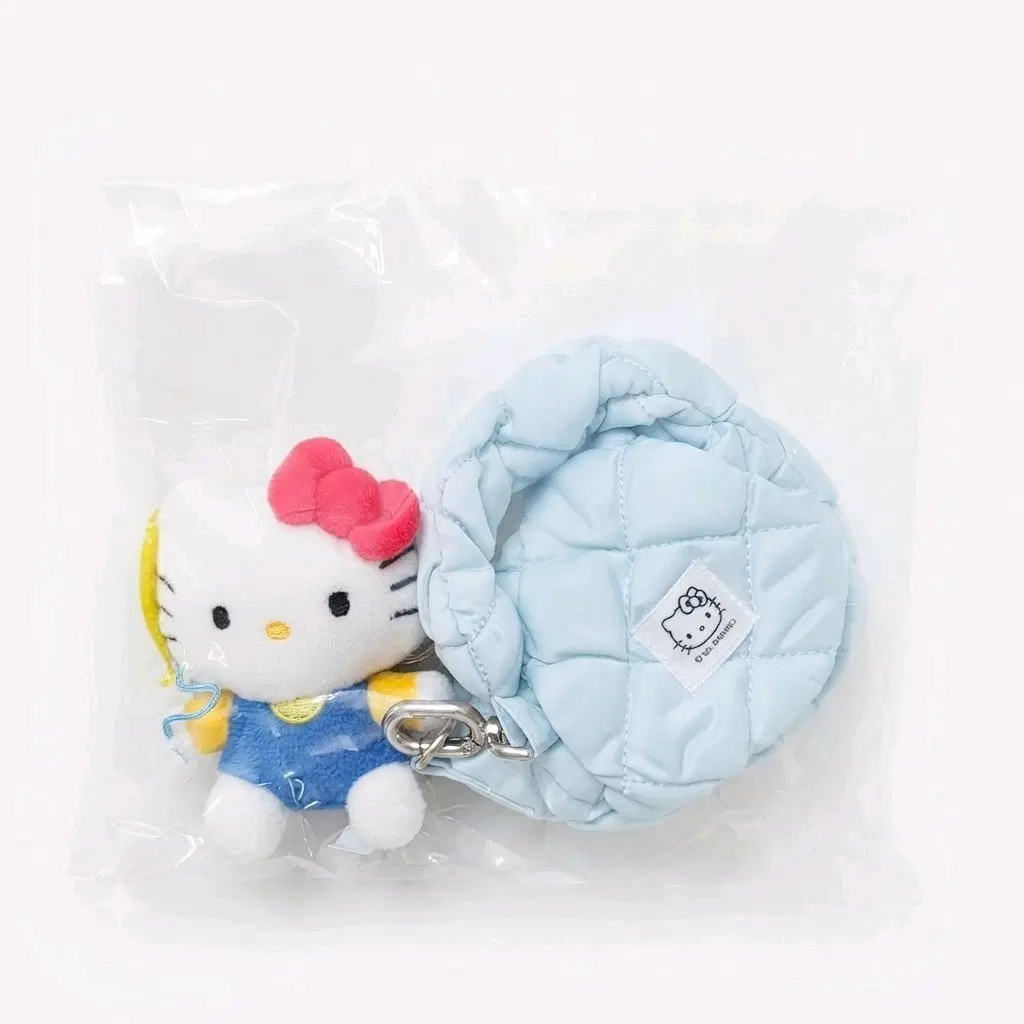 헬로키티 퀼팅 가방+인형 키링 세트