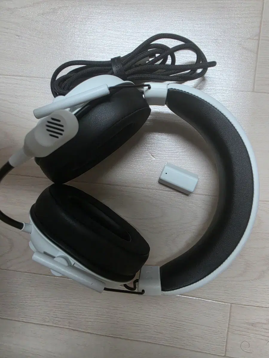 razer 레이저 블랙샤크 v2 하이퍼스피드 무선 게이밍 헤드셋