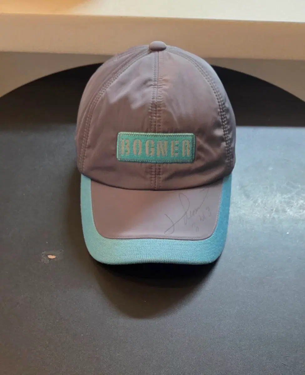 미사용 보그너 BOGNER 김해림 프로골퍼 친필 사인 골프모자 58cm 사이즈