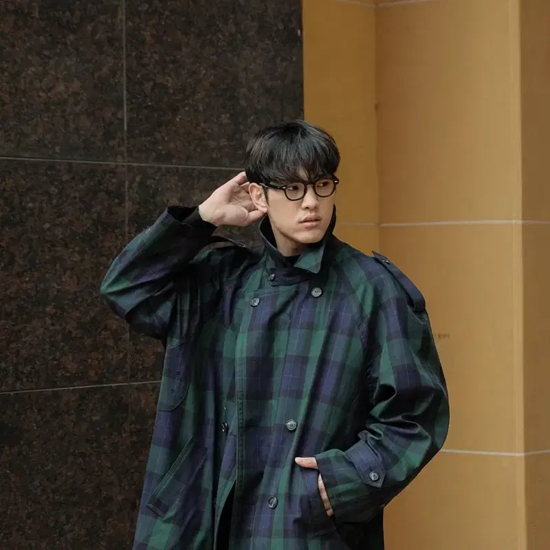 Instent Funk 인스턴트펑크 오버핏 체크 트렌치코트