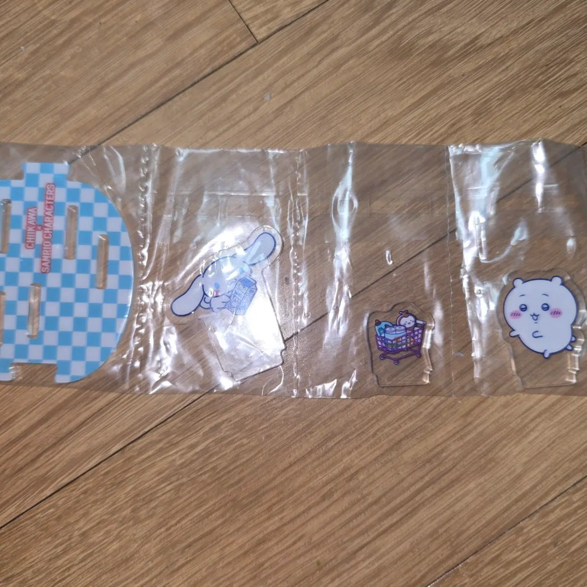 치이카와 산리오 콜라보 아크릴 치이카와 시나몬롤