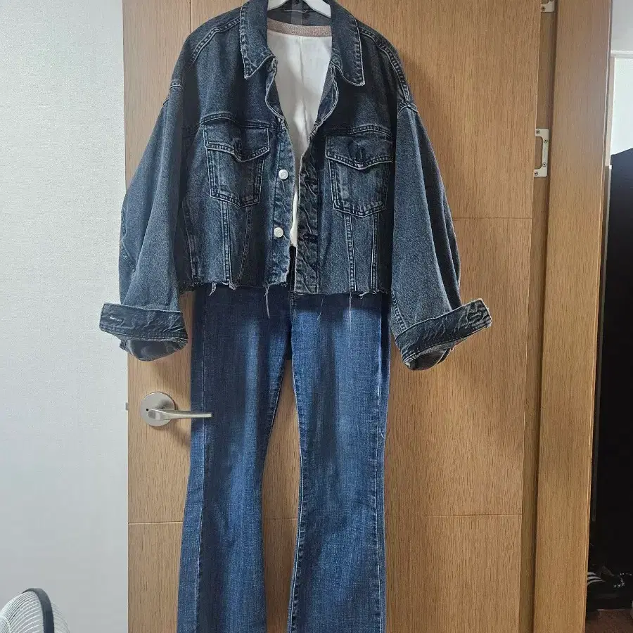 자라오버핏 크롭 데님 자켓