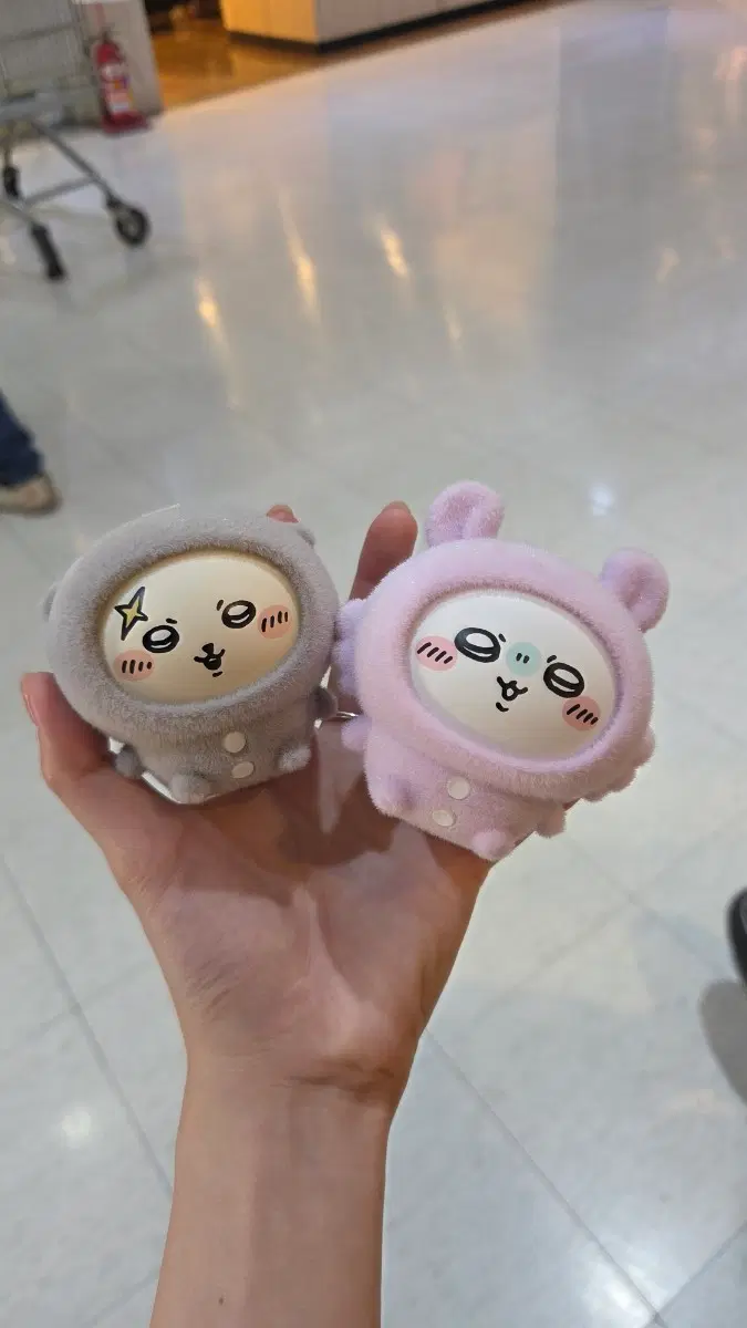 치이카와 페이스체인지 키링 하치와레 구해요