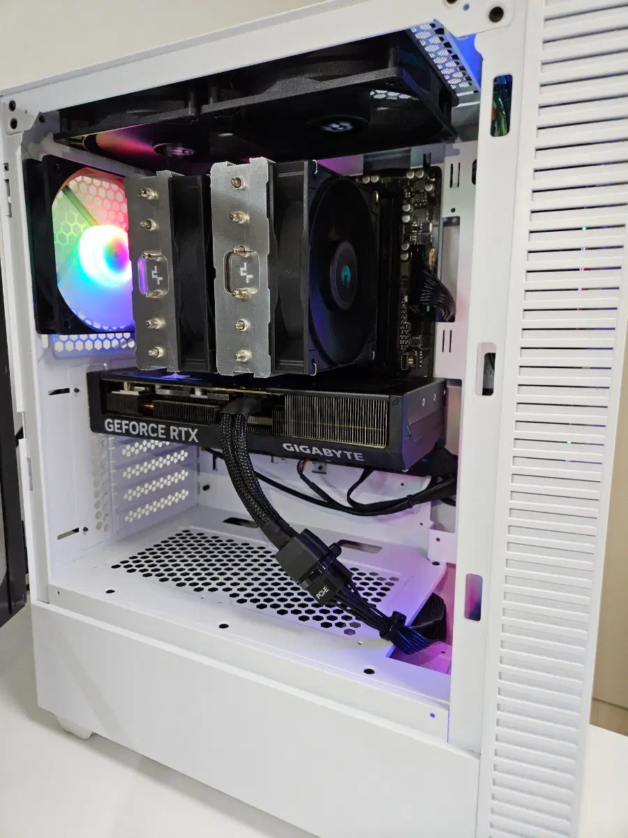 라이젠 7500F RTX4070SUPER 컴퓨터