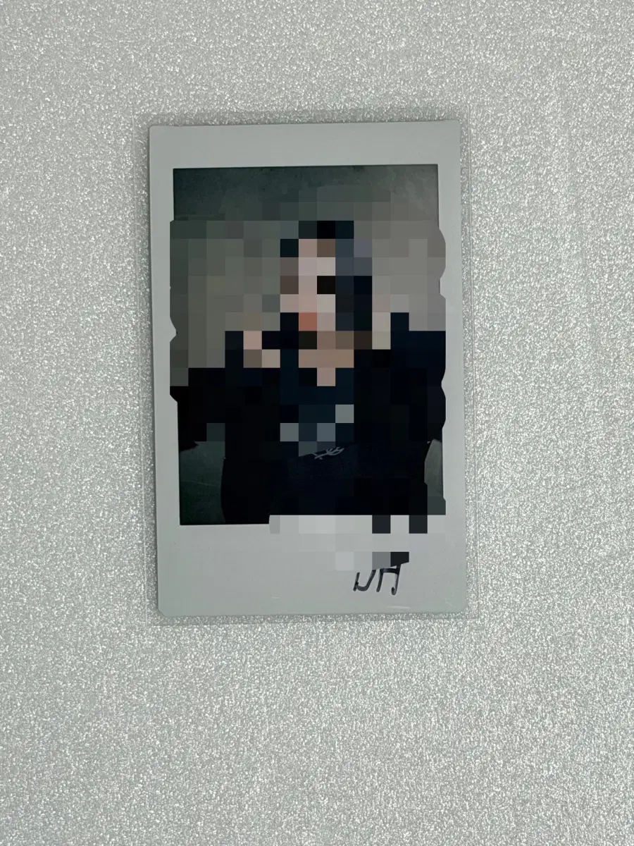 idntt 아이덴티티 사인 폴라로이드 싸폴 이청명