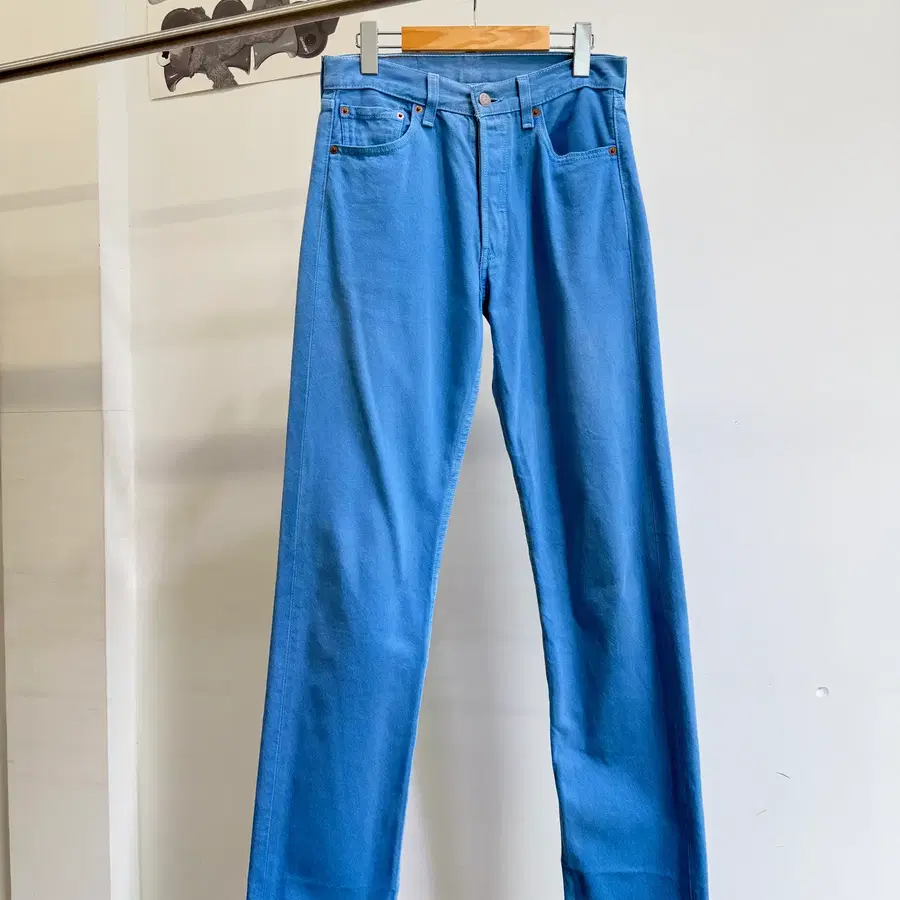 90's LEVIS 501 (Made in USA)