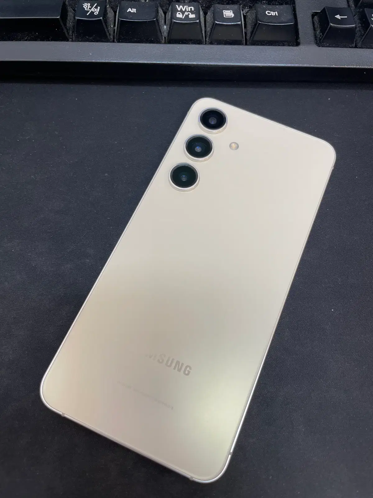 갤럭시S24 옐로우 256GB 무잔상 상태좋은 중고46만4천팝니다