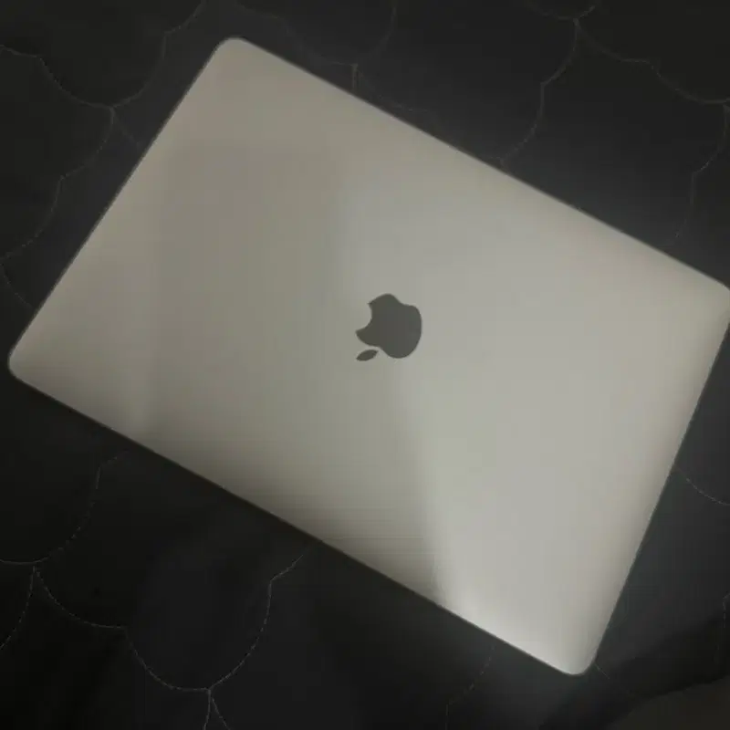 맥북 프로 13인치 M2 8GB 512GB 2022 터치바 / S급