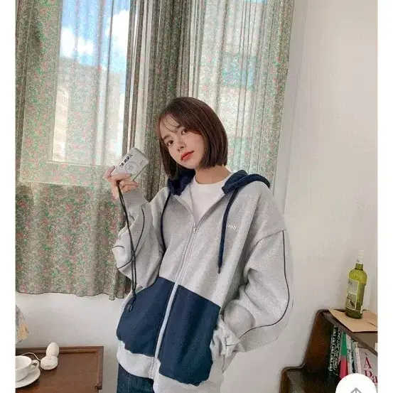 무아무아 포인트 라인 기모 후드 집업 (미착용)