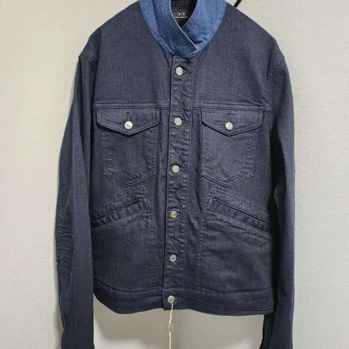Armani Exchange MODERN DENIM TRUCKER JACKET