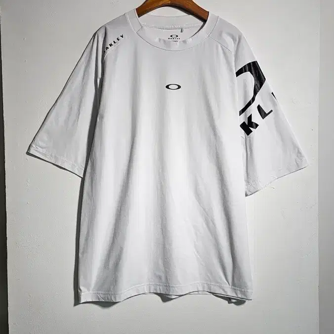 Oakley 오클리 반팔티셔츠 XL