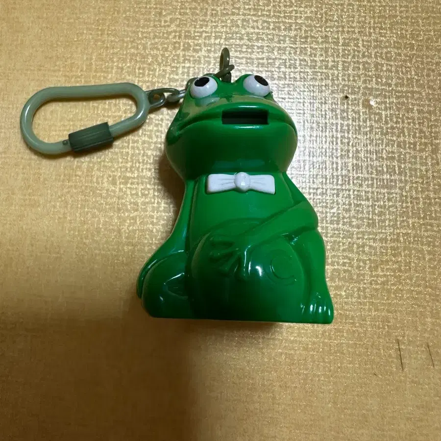 빈티지 참존화장품 빈티지 호루라기 키링 판매합니다.