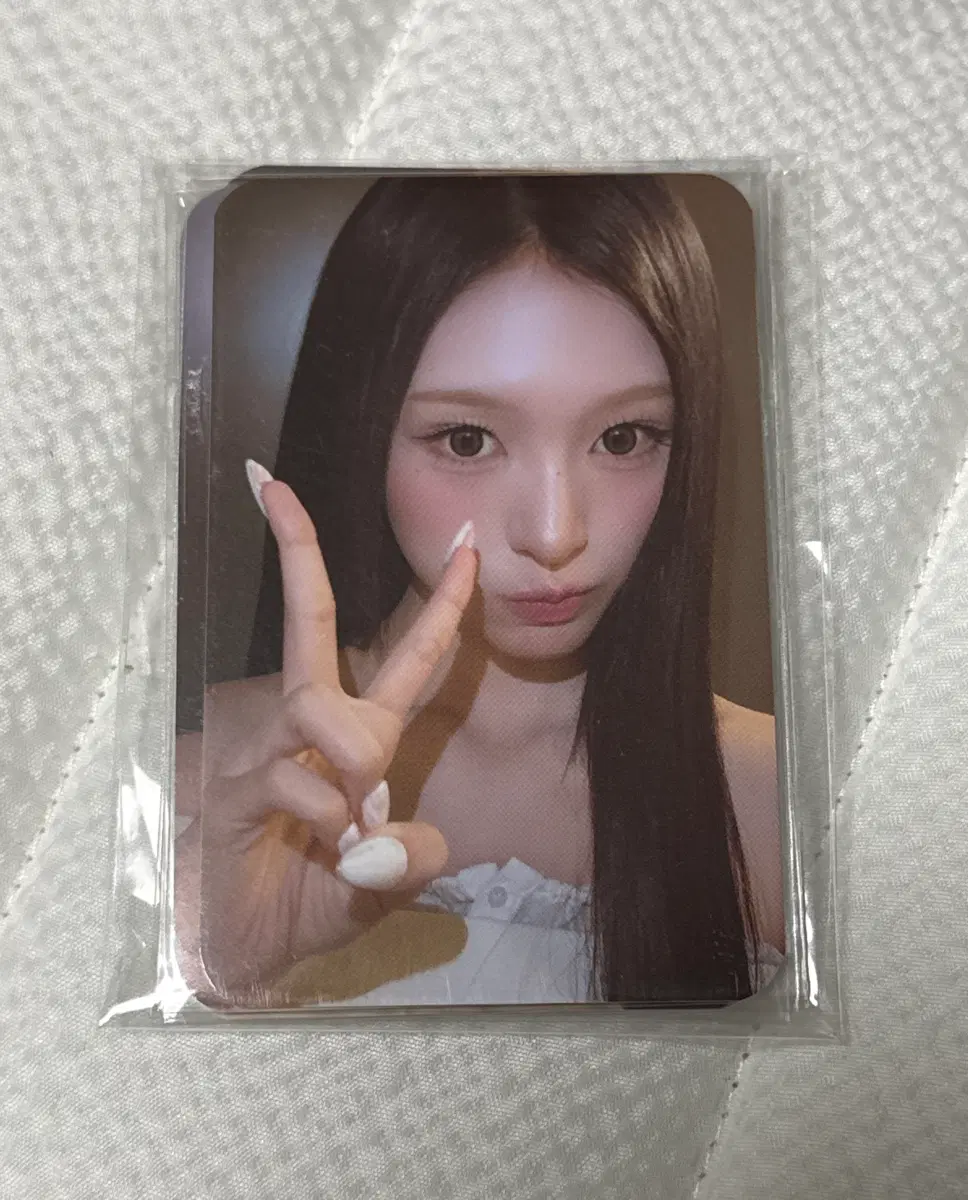 리센느 에이페 미개봉 포카 세트로 판매합니다