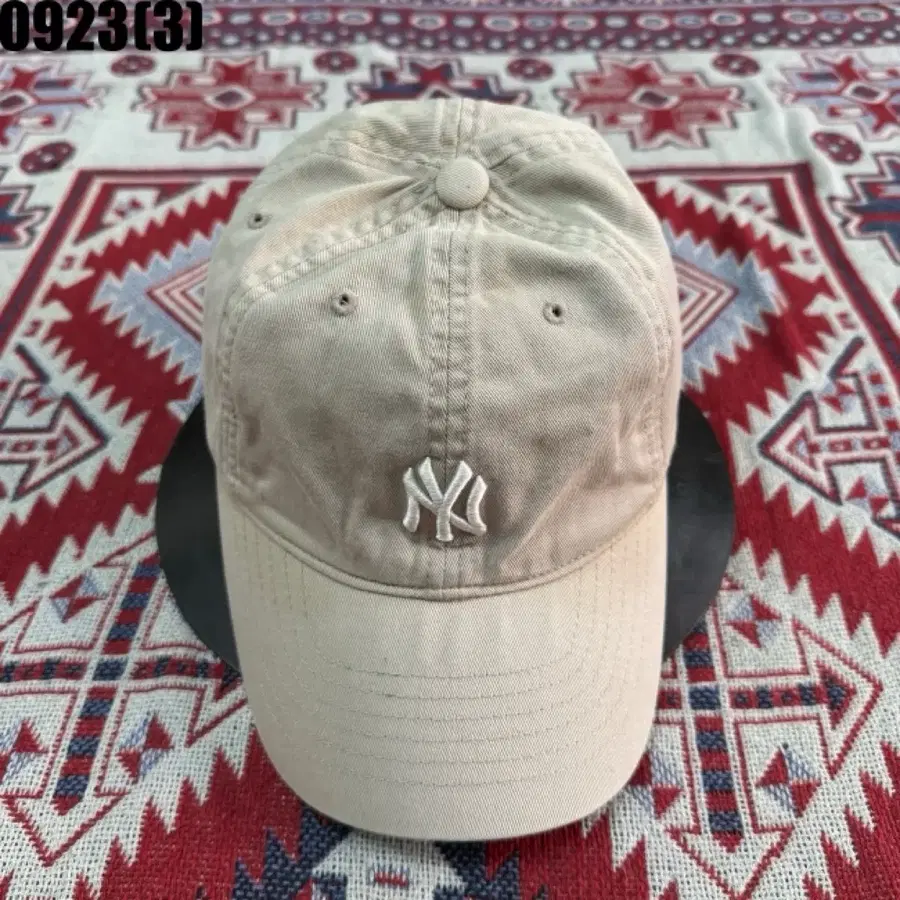 MLB 뉴욕 양키스 볼캡 베이지 9/23