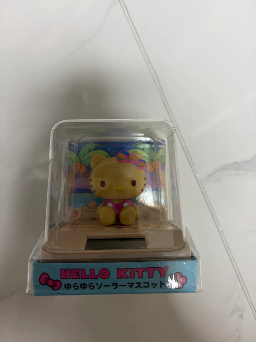 태닝키티차량용태양열피규어