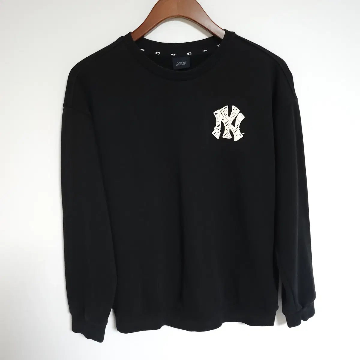 590 MLB 블랙 키즈 맨투맨