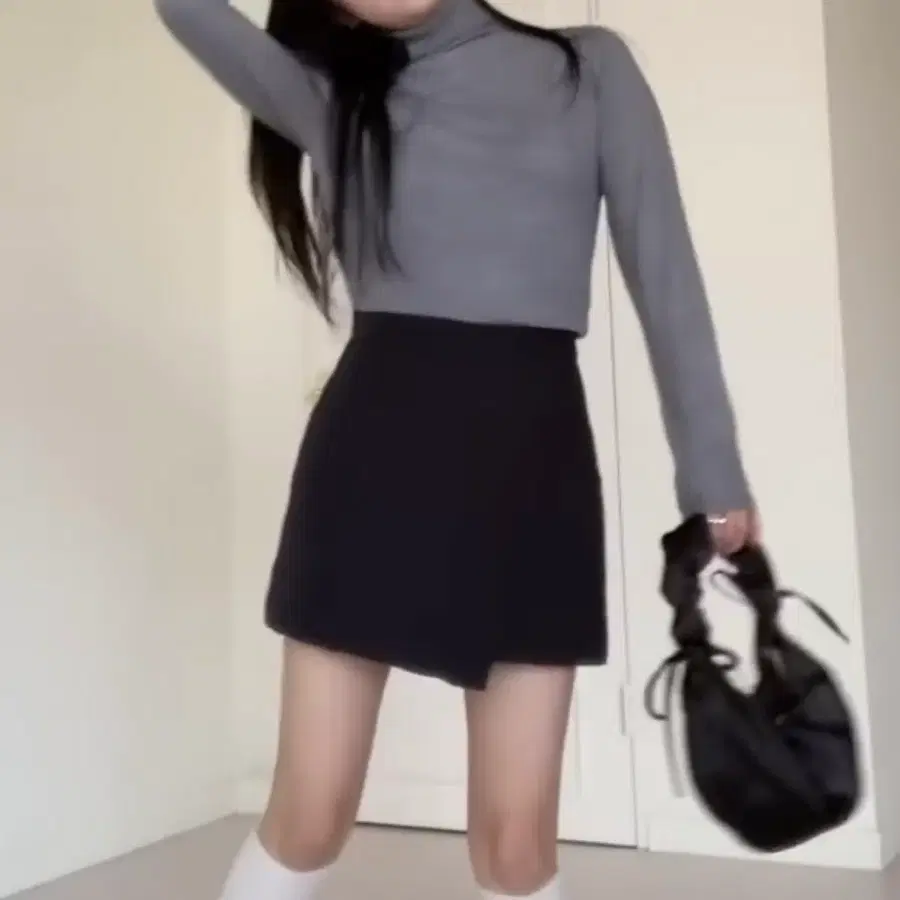 (1회착용) 미쏘 패딩 미니 스커트