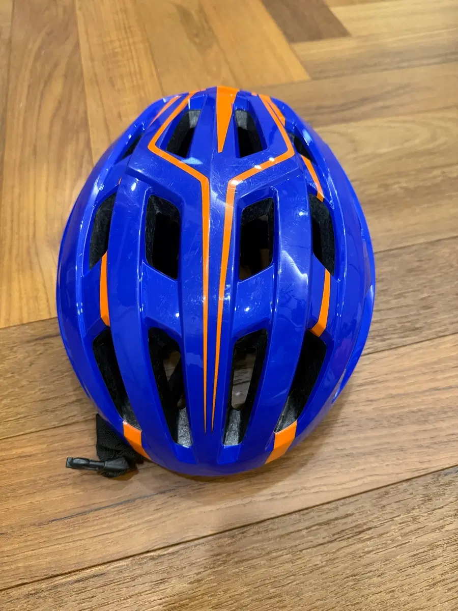 CCM 브랜드의 아동용 자전거 헬멧 54-58cm