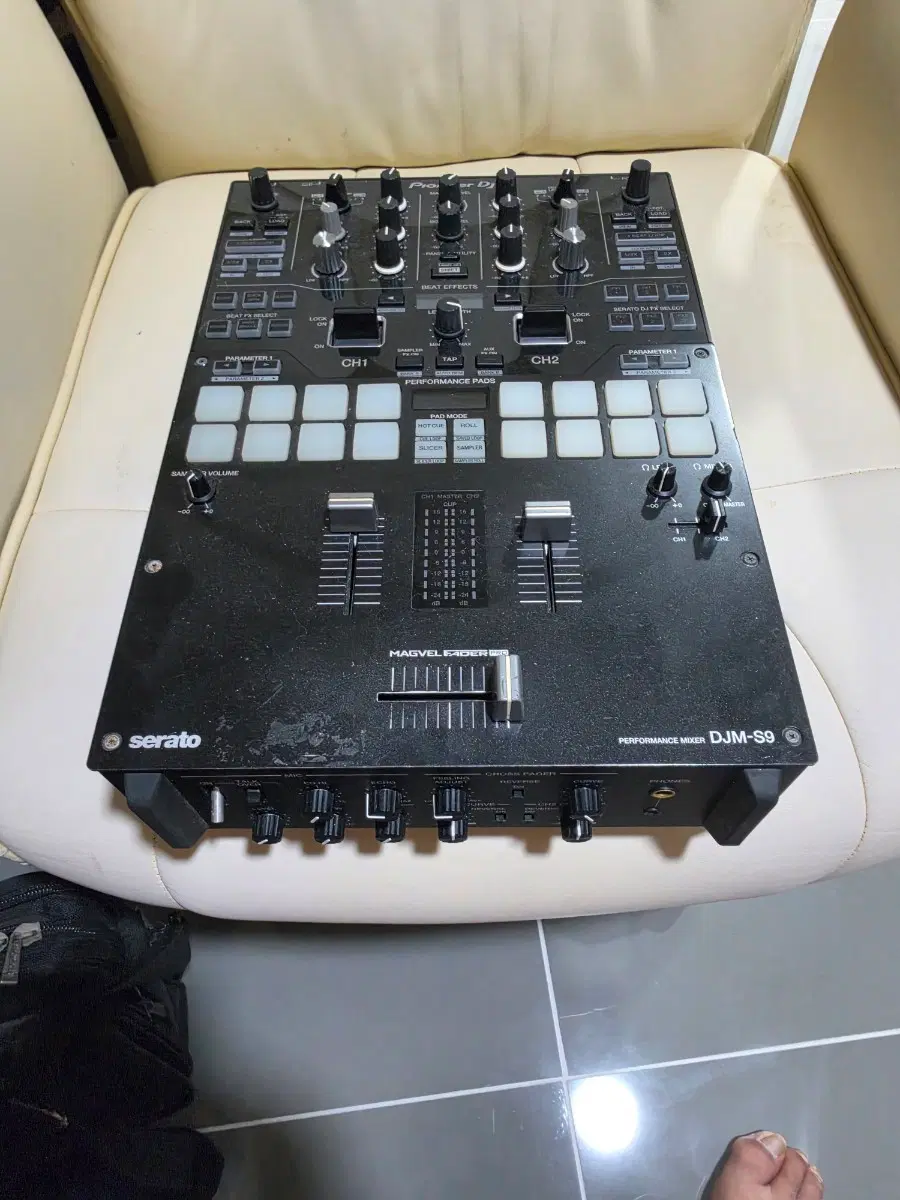 Pioneer DJM-S9 믹서