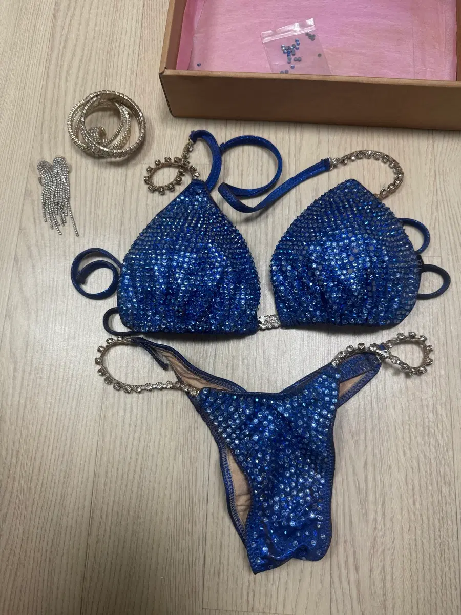 머슬퀸즈 코이블루 S