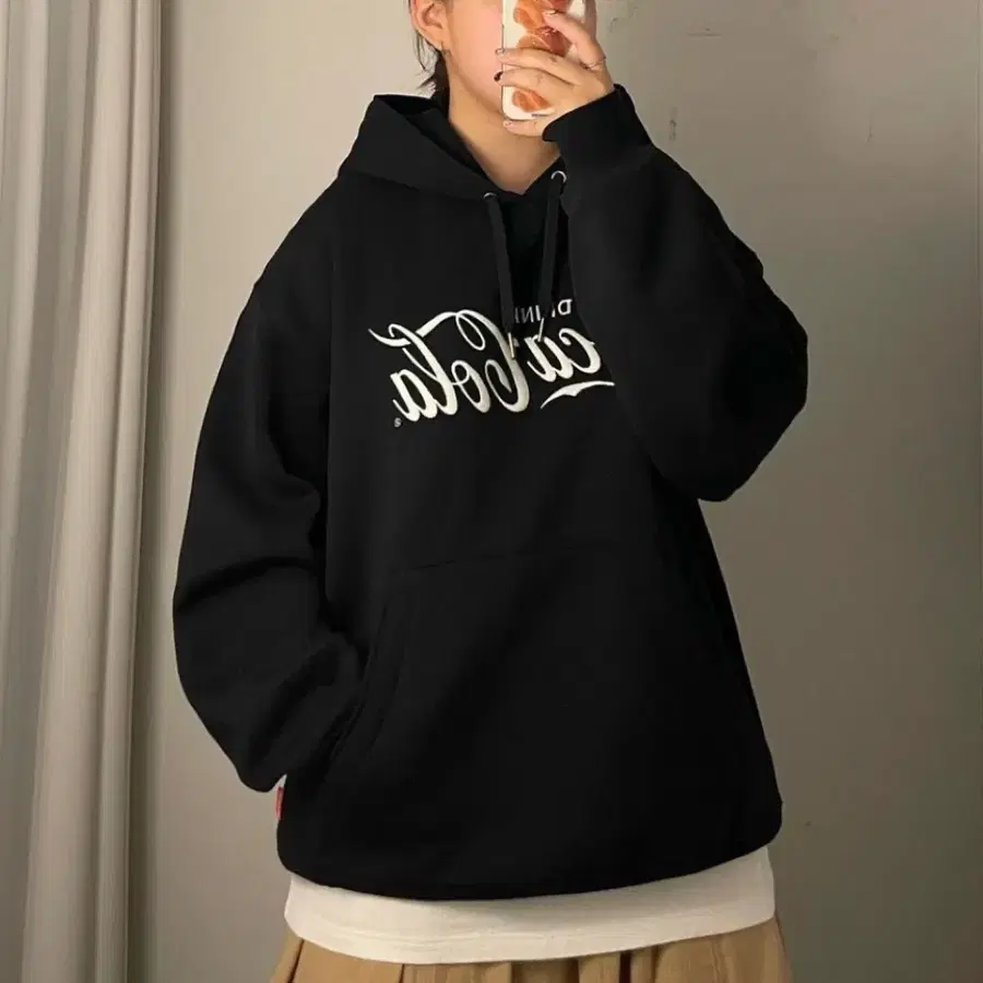 빈티지 코카콜라 오버핏 후드티 블랙