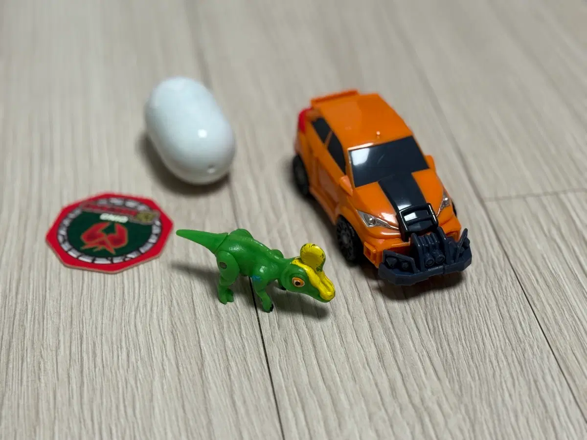 공룡메카드 친타오+데본느 (타이니소어 친타오)