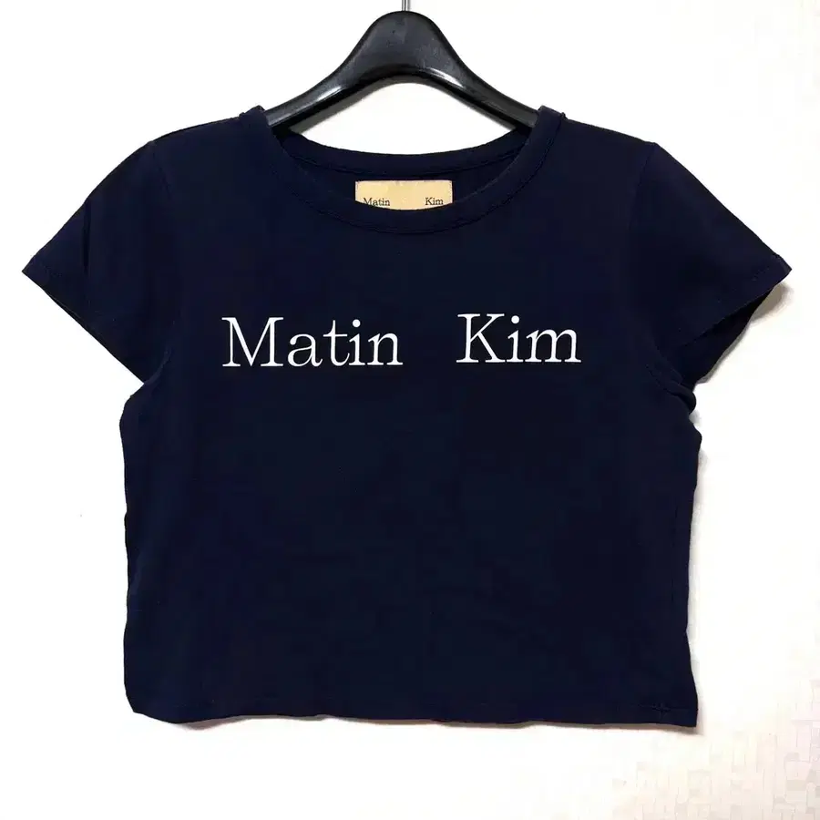 [free]마뗑킴 여성 크롭 반팔티 네이비 matin kim