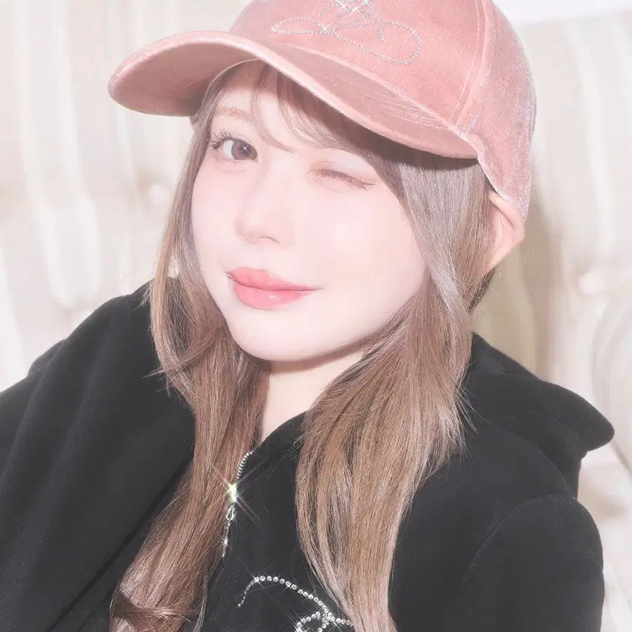 미셸마카롱 얼굴이 작아 보이는 벨벳 캡모자