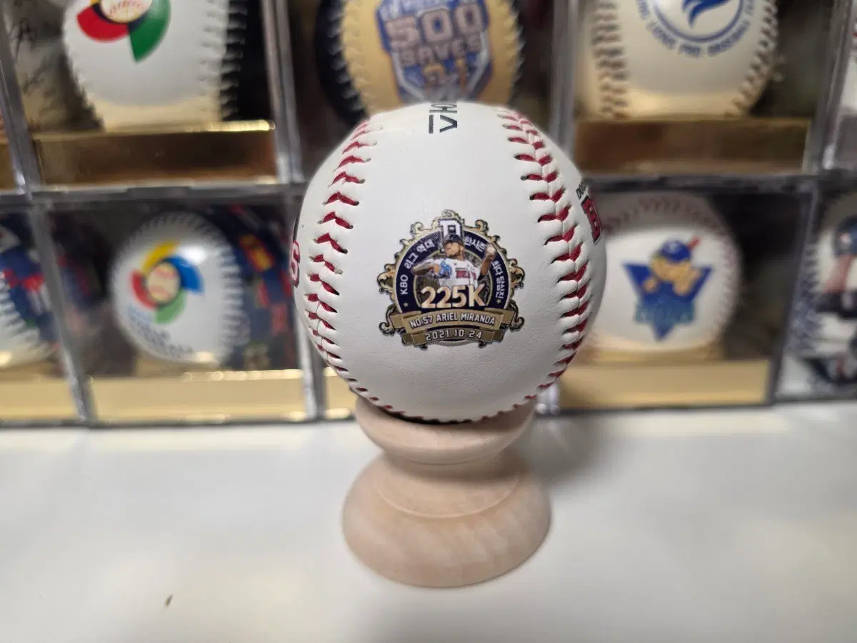 미란다 KBO 최다 225탈삼진 기념구