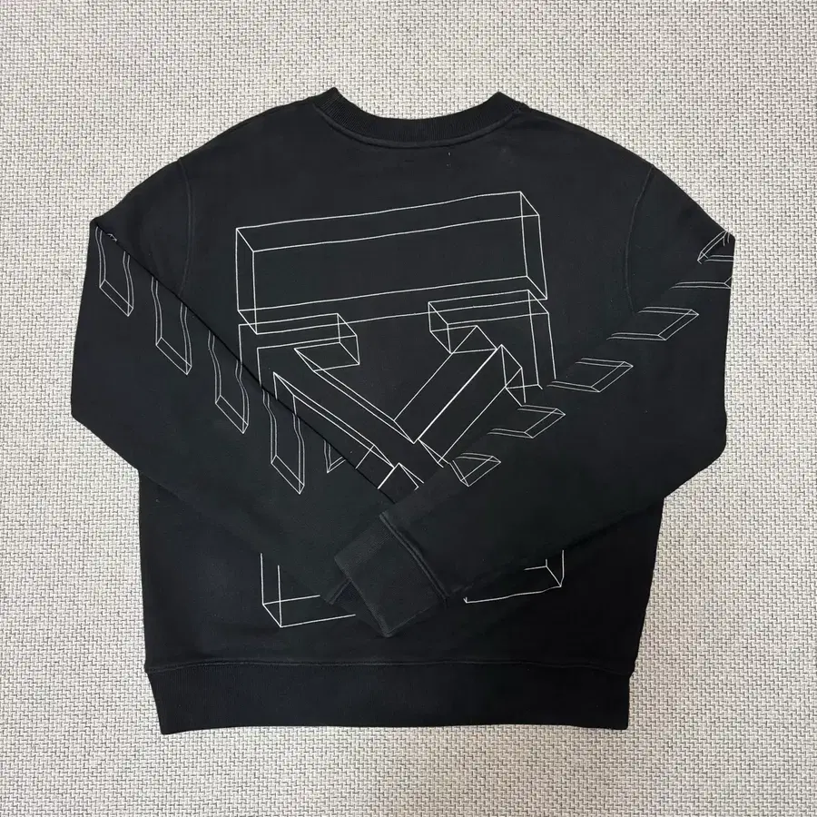 [L Size] 오프화이트 3D 애로우 맨투맨