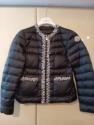 MONCLER 노카라 다운 자켓 블랙
