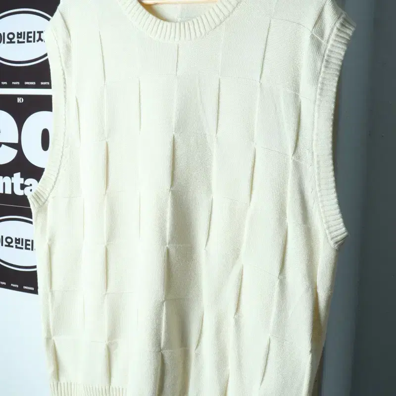(M-L) 에잇세컨즈 니트 조끼 체커보드 아이보리 올드스쿨-H39503