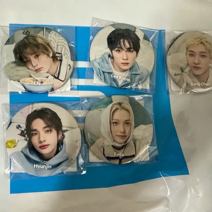 스트래이키즈 런잇 팝업 일본 뱃지