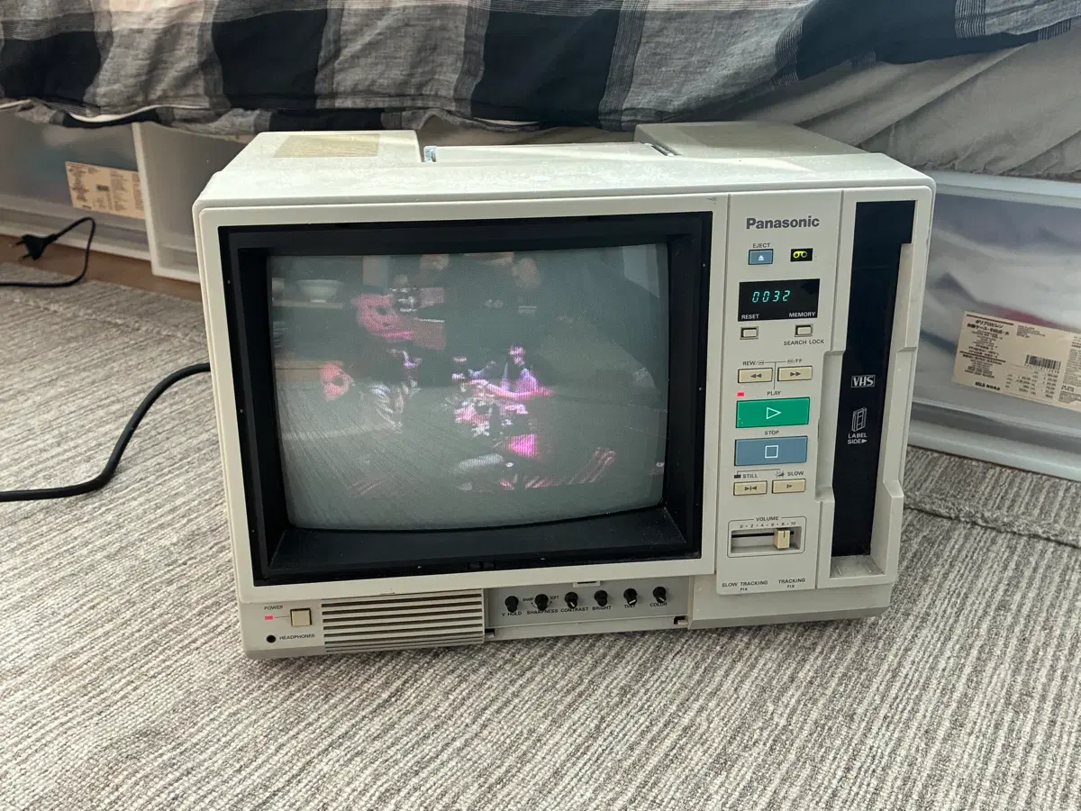 파나소닉 VHS 일체형 TV 비디오 플레이어 VHS 콤보