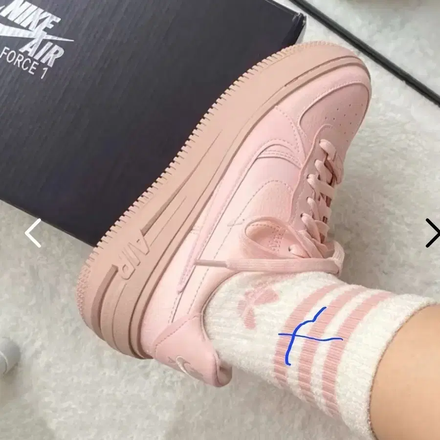 나이키 에어포스1 핑크