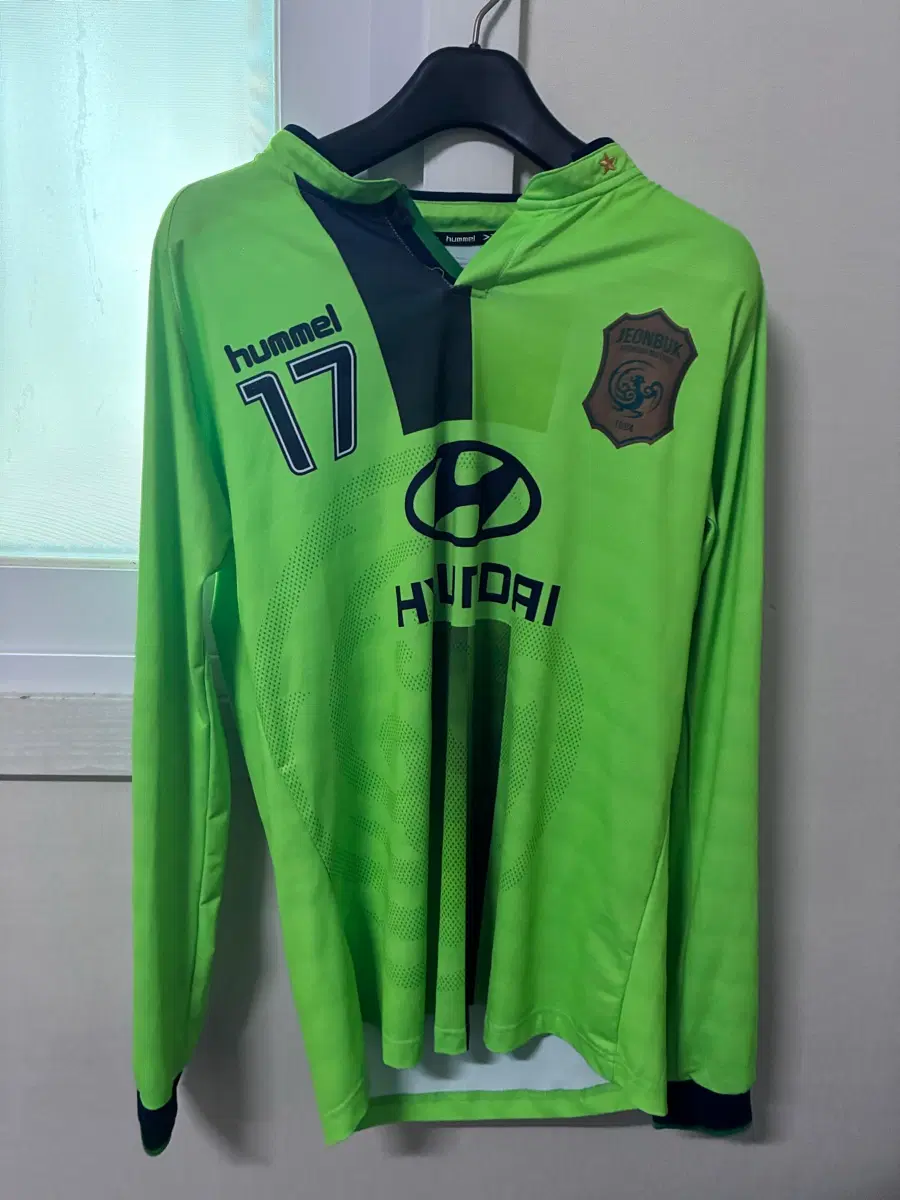 전북 현대 모터스 시절 이재성 선수의 지급용(Player Issue) 유니폼입니다.