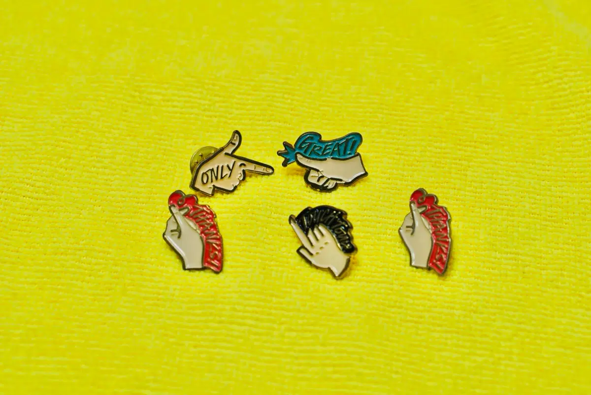 LUSH 러쉬 빈티지 금속 핀 5종 / THANKS GREAT ONLY / 덕찌 뱃지