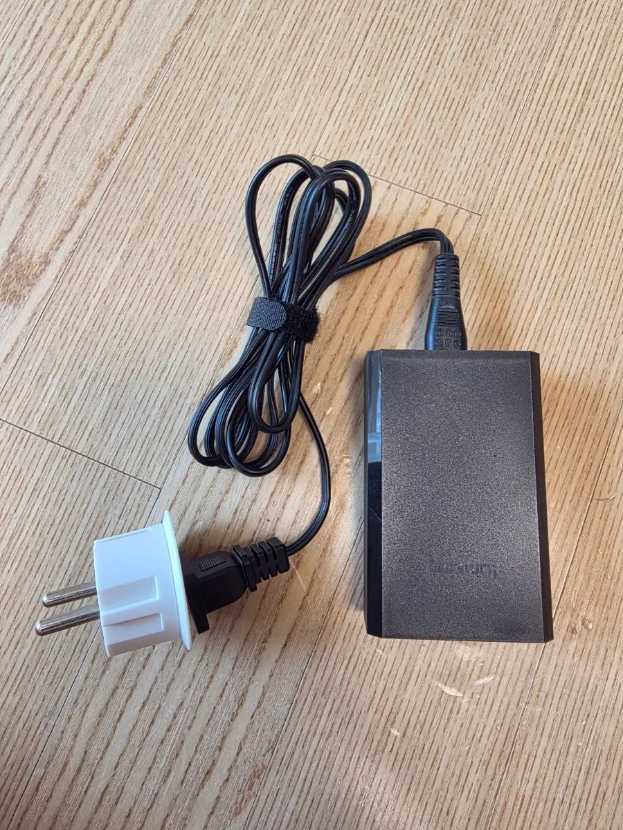 Lumsing 40W QC2.0 5포트 USB 멀티 충전기 팝니다.