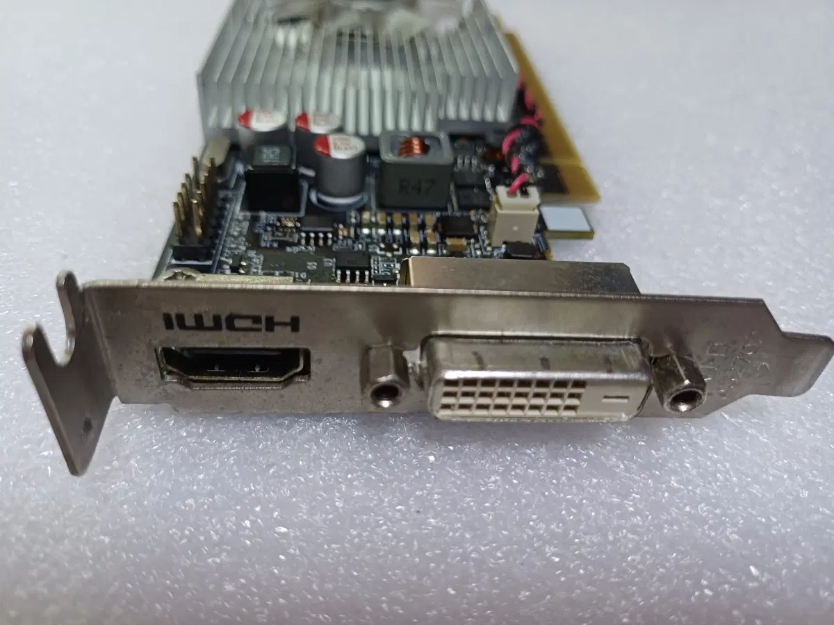 그래픽 카드 GT 720