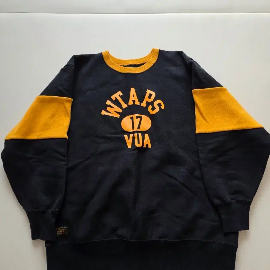 17ss 더블탭스 럭비 크루넥 L 팝니다